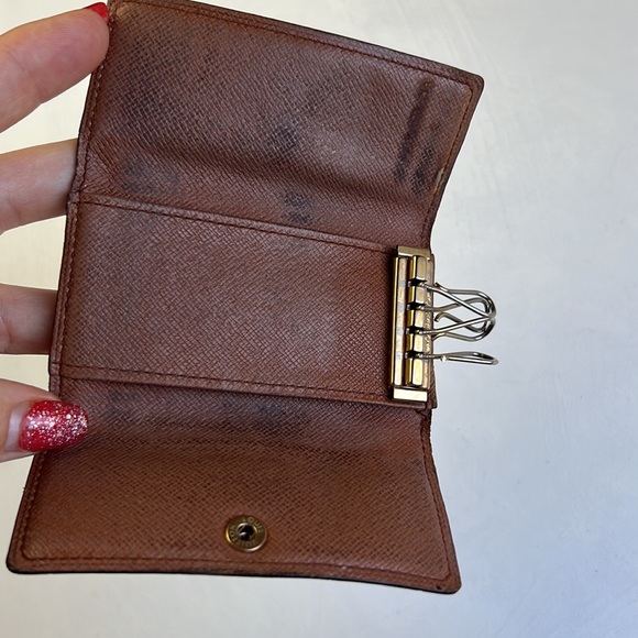Louis Vuitton Monogram Canvas Multicles 4 Ring Key Case Auth. LV Unisex Wallet - Picture 7 of 17